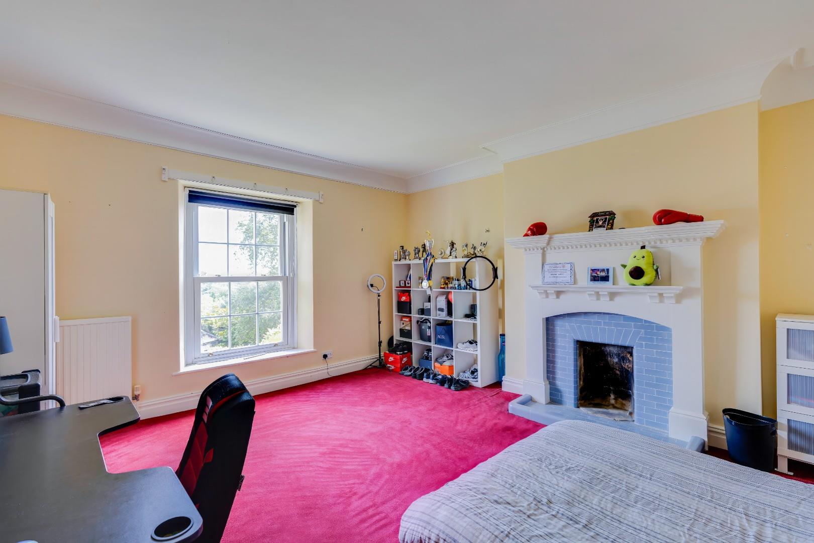 Rhoose Road, Rhoose, Vale of Glamorgan, CF62 3EP